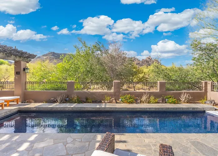 Luxury Estate With Pool Sport Court & Mtn Views Dom wakacyjny