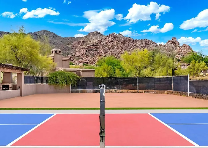 Luxury Estate With Pool Sport Court & Mtn Views Dom wakacyjny *