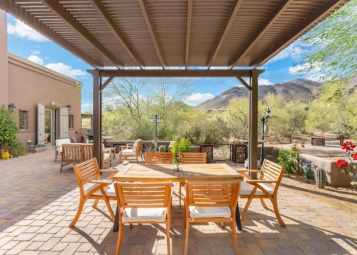 Dom wakacyjny Luxury Estate With Pool Sport Court & Mtn Views Cave Creek
