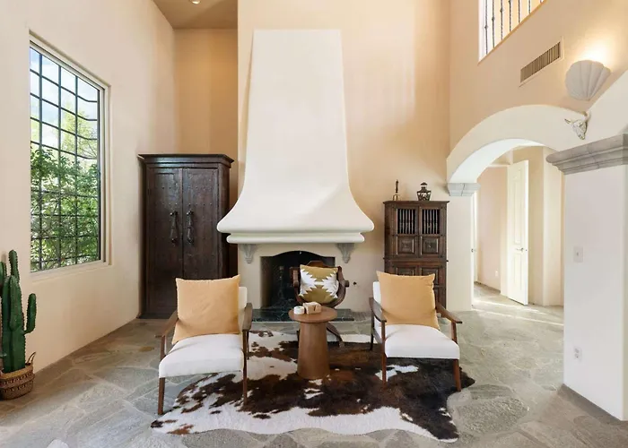 Dom wakacyjny Luxury Estate With Pool Sport Court & Mtn Views Cave Creek