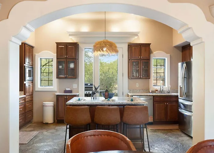 Luxury Estate With Pool Sport Court & Mtn Views Dom wakacyjny Cave Creek