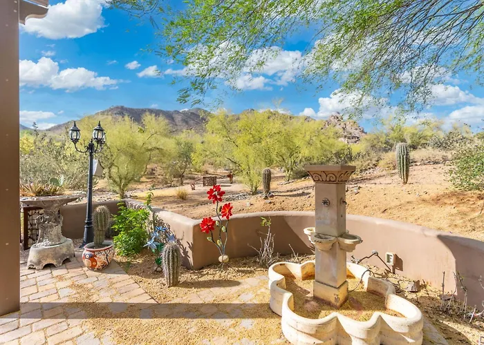 Luxury Estate With Pool Sport Court & Mtn Views