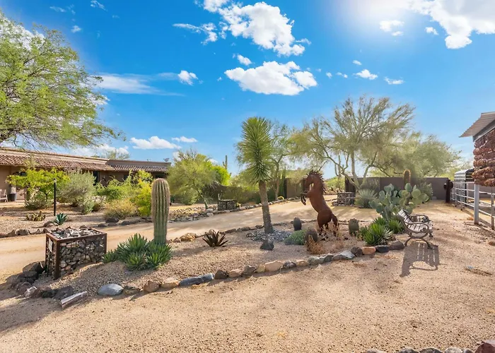 Luxury Estate With Pool Sport Court & Mtn Views Dom wakacyjny Cave Creek