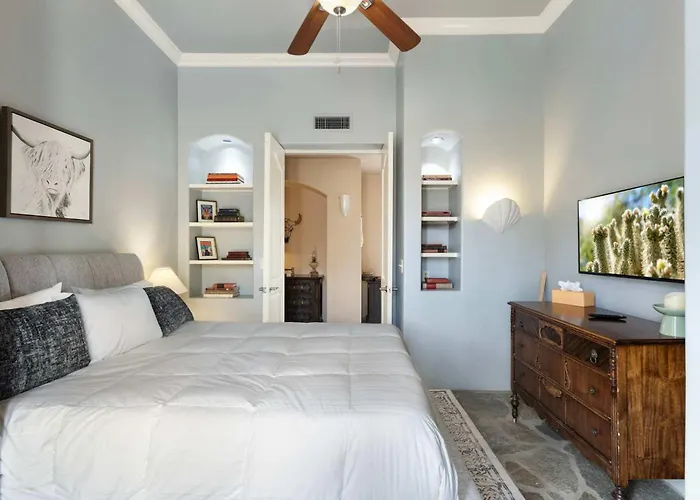 Luxury Estate With Pool Sport Court & Mtn Views Dom wakacyjny Cave Creek