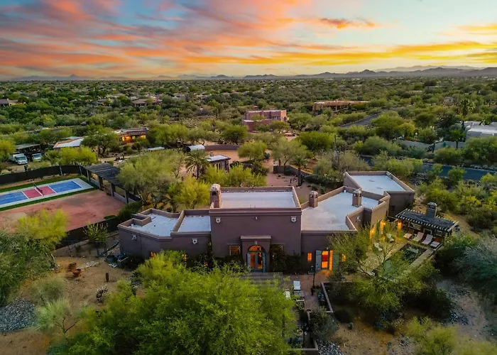 Dom wakacyjny Luxury Estate With Pool Sport Court & Mtn Views